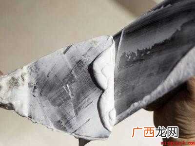 窗户底下渗水怎么处理的具体操作步骤 窗户底下渗水怎么处理