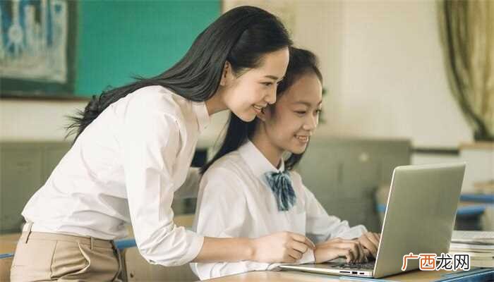 “他不香吗”出自网络上一个卖废品的老爷爷说的话 他不香吗出自哪里