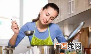 不喜欢香菜就别放香菜了 花甲粉丝汤的做法