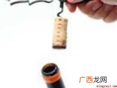 螺旋红酒开瓶器怎么用的具体操作步骤 螺旋红酒开瓶器怎么用