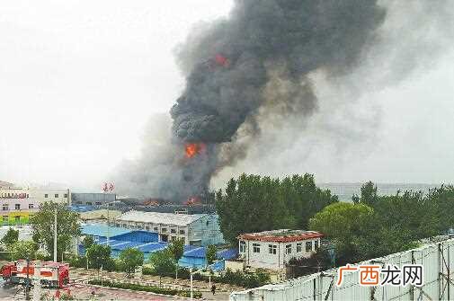 梦见别人家的柴垛着火是什么意思 梦见别人家着火了是什么征兆
