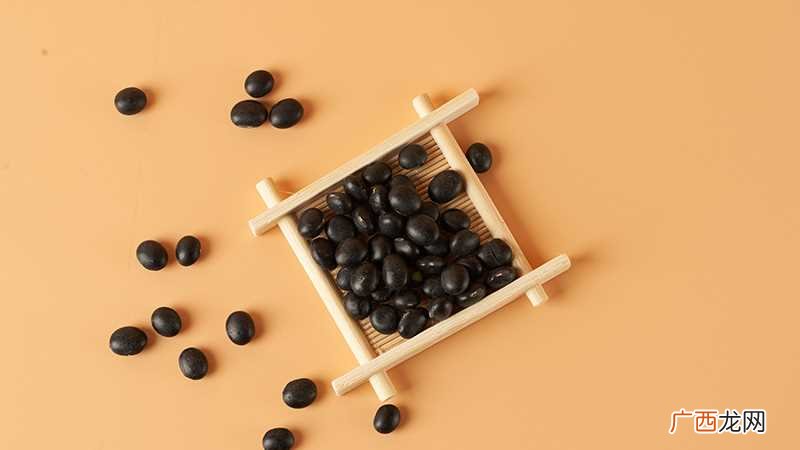 黑豆的热量高吗每100克黑豆含有多少热量 黑豆热量高吗