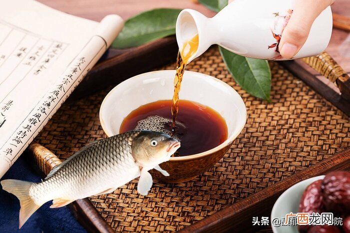 哪种钓鲤鱼药酒的效果最明显 自制鲤鱼药酒最牛配方