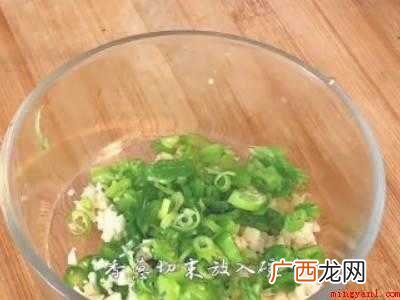 拌方便面怎么调酱汁的具体操作步骤 拌方便面怎么调酱汁