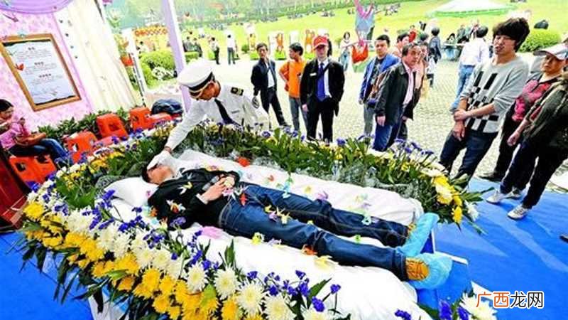 晚上做梦吃什么中成药 晚上做梦梦到死人
