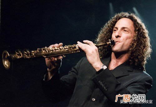 萨克斯世纪经典十大名曲 十首好听的萨克斯名曲