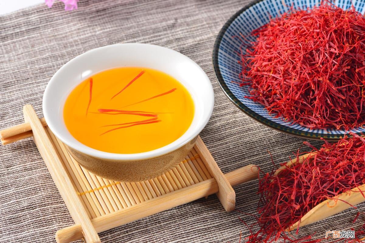 长期泡水喝的功效和注意事项 藏红花的功效与作用及禁忌