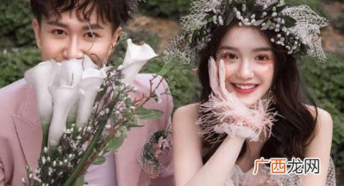 伴娘的妆是自己化还是化妆师给化 伴娘需要提前自己化好妆吗