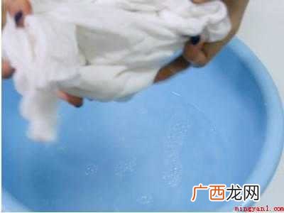 霉点衣服怎么洗干净的具体操作步骤 霉点衣服怎么洗干净