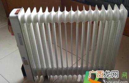 电暖油汀加什么油 油汀电暖器漏油的油汀有毒吗