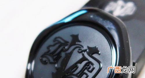 KVD粉饼可以干湿两用吗 kat von d粉饼怎么样好用吗