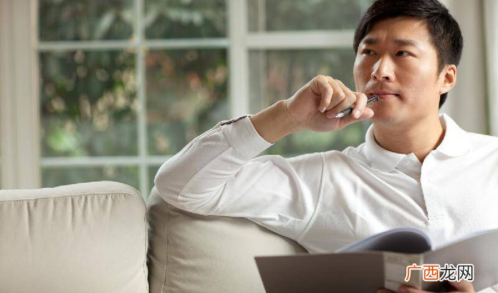 女朋友对我不理不睬的怎么办 女朋友不理你正确的处理方法