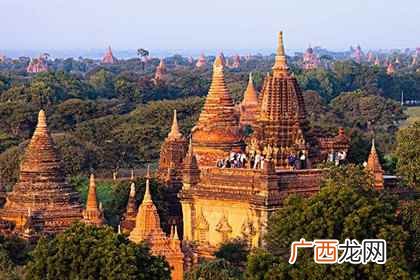 缅甸西部与印度、孟加拉国接壤 缅甸人口和国土面积