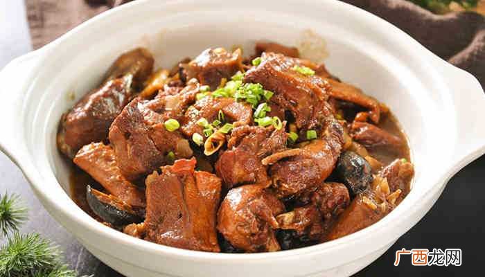 冬笋好吃的做法有:冬笋炒牛肉、手撕冬笋焖河蚌肉 冬笋怎么做好吃又简单