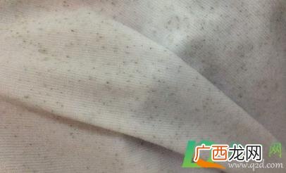 衣服上的霉斑严重怎么洗掉 衣服上的霉斑怎么洗掉小窍门