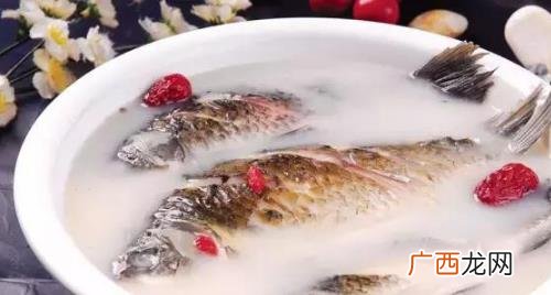 炖鲫鱼汤一般要多长时间 炖鲫鱼汤需要多少分钟