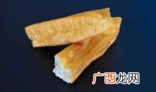 中筋面粉的做法 家庭炸油条的做法大全