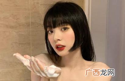 公主切自己在家怎么剪好看 ?公主切自己剪好还是去理发店剪