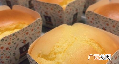 纸杯蛋糕纸杯里面不放油可以吗 纸杯蛋糕用黄油还是植物油好吃