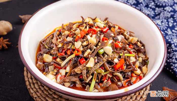 牛杂好吃的做法有:麻辣牛杂汤 牛杂怎么做才好吃