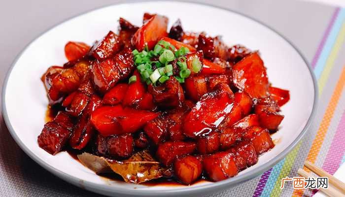 肥肠跟什么炒好吃 肥肠和什么一起炒好吃