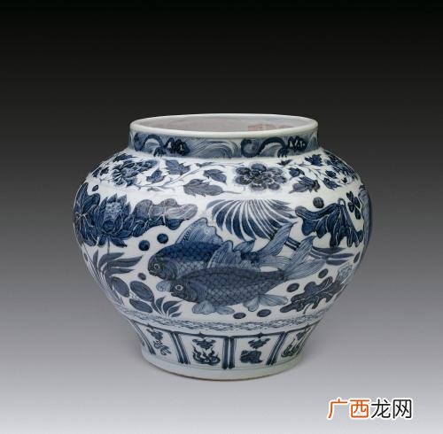 历史上青花瓷从哪个朝代兴起 青花瓷的源起和发展历程