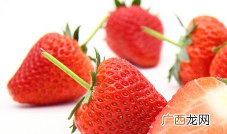 草莓沙拉可以减肥吗 草莓沙拉在经期可以吃吗