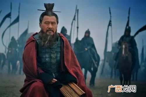 三国演义中曹操是一个什么样的形象 曹操是一个怎样的人