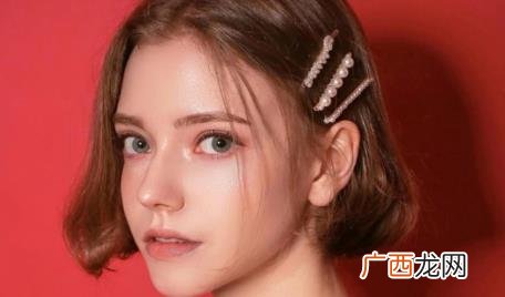 男生为什么要看女生的私密照这种行为是正常还是变态