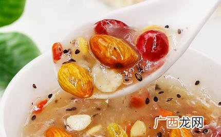 坚果藕粉热量高吗适合减肥吃吗 藕粉的热量高吗减肥期间适合吃吗