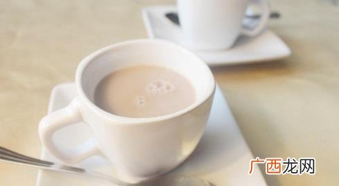 坐月子喝奶茶会影响宝宝吗 坐月子喝奶茶有影响吗