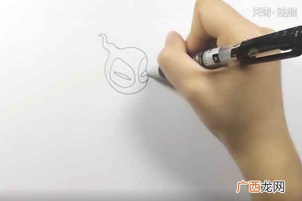 先画死侍的头部有哪些 死侍简笔画