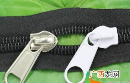 衣服拉链自动滑开解决方法 衣服拉链容易开怎么解决