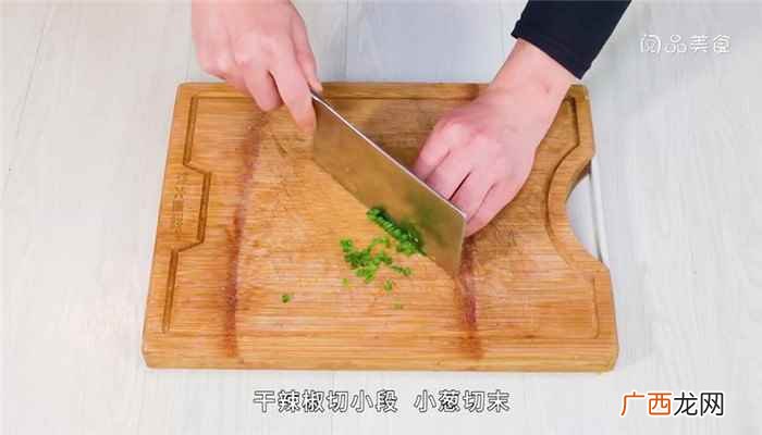 干辣椒的做法 辣炒苕皮的做法
