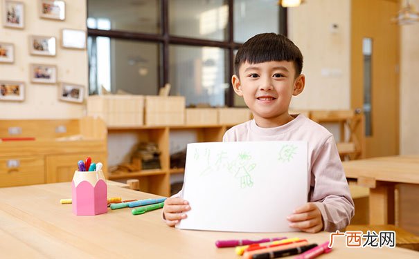 头顶双旋的男孩聪明 男孩头上有两个旋好吗
