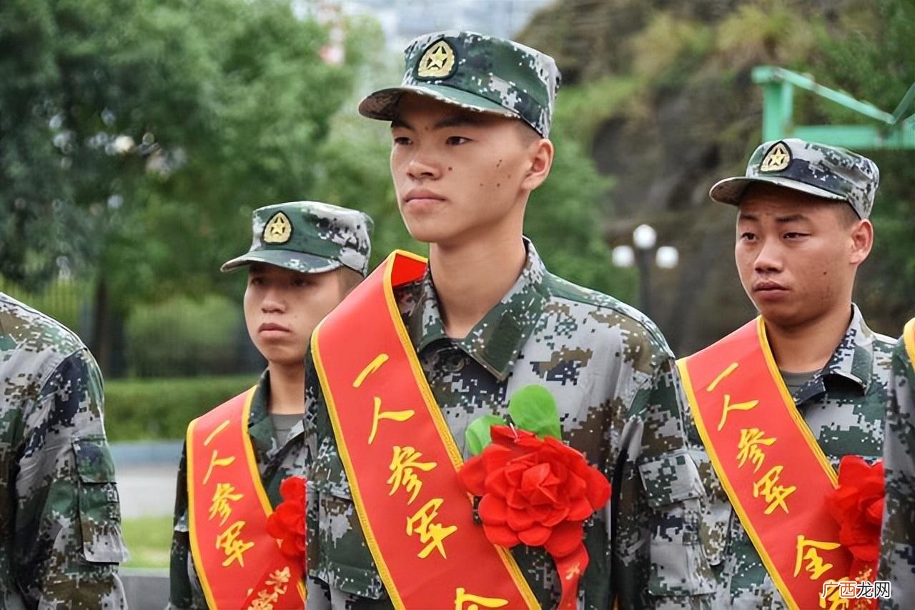 大学生当兵的福利 在校大学生参军入伍的四大优惠政策