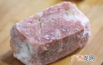 猪肉化冻最快方法 猪肉化冻可以用热水吗