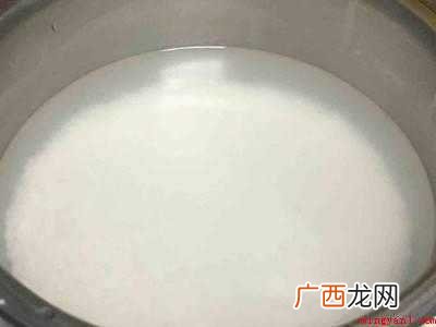 电饭锅怎么做糯米饭的具体操作步骤 电饭锅怎么做糯米饭