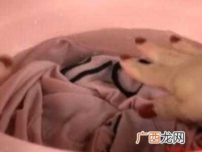 衣服上霉点怎么洗掉怎么去除