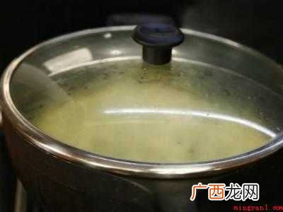 不绣钢锅干烧焦怎么办的具体操作步骤 不绣钢锅干烧焦怎么办
