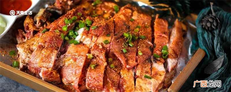 喀什美食有烤包子、烤全羊、烤羊肉串、清炖羊肉、馕坑烤肉、抓饭 喀什美食有哪些