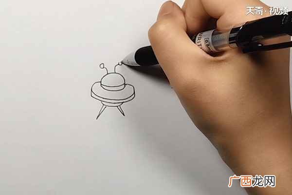 飞船简笔画简单又漂亮 飞船简笔画