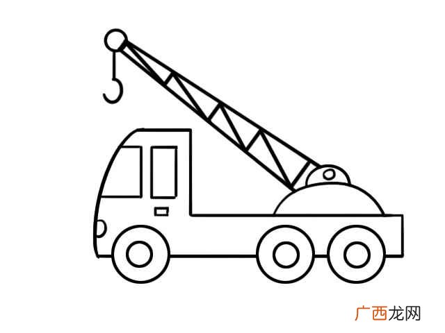 吊车轮画出车头的部分。 吊车简笔画