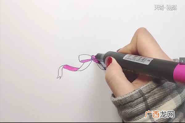 蝴蝶结的外形怎么涂色 蝴蝶结简笔画