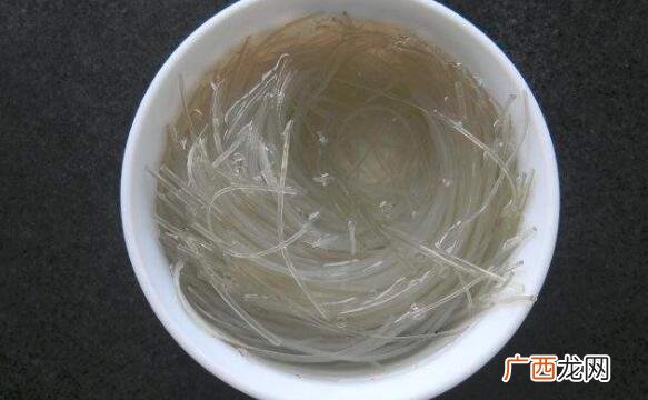 红薯粉丝泡发是一个不可缺少的步骤 红薯粉丝怎么泡发