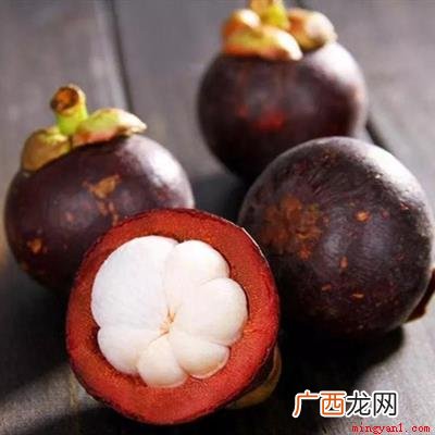 每天吃3个山竹,过多会引起便秘,体质虚寒者只能少吃,不宜多吃