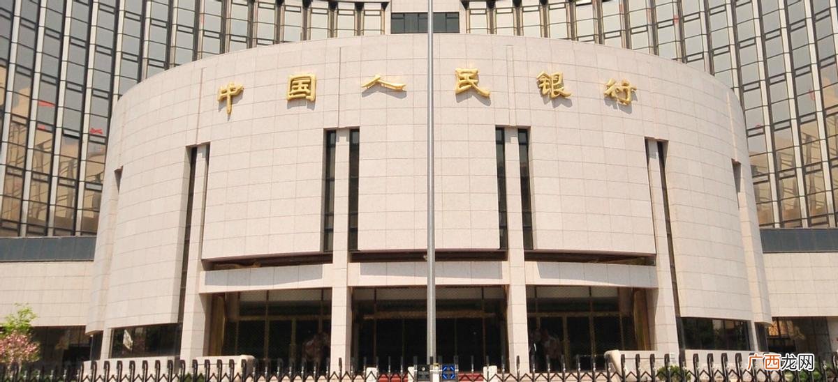如果有100万可以不上班吗 100万吃利息够养老吗