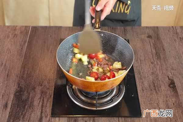 牛肉焗饭的做法 牛肉焗饭的家常做法