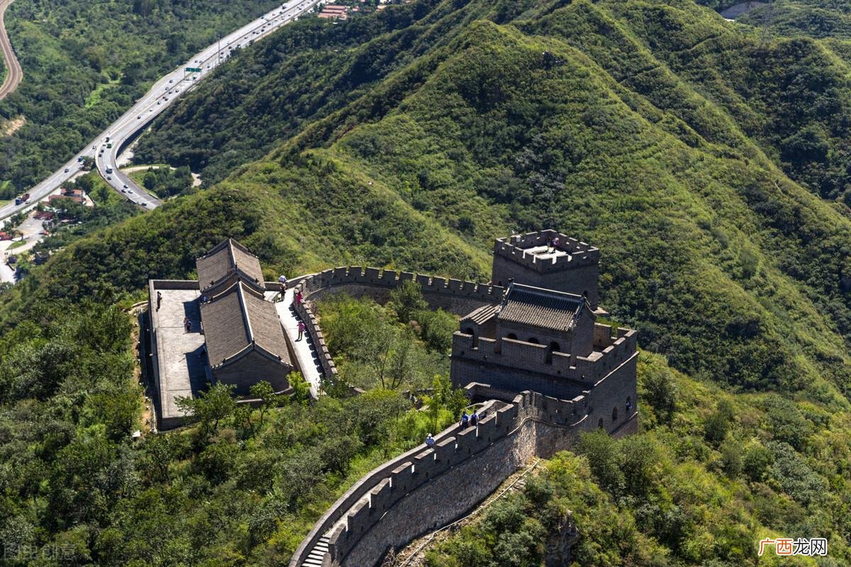 长城是谁修建的哪个朝代 长城是谁修建的
