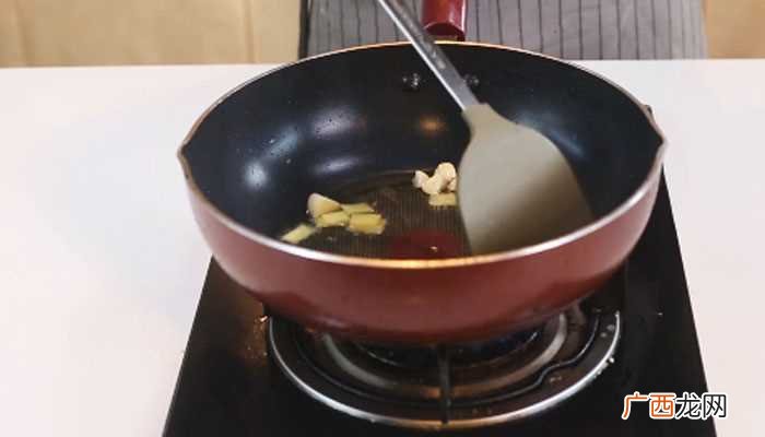 榨菜蒸排骨怎么做好吃 榨菜蒸排骨的做法